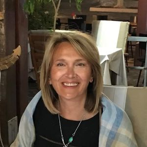 Meet your Posher, Sadmira